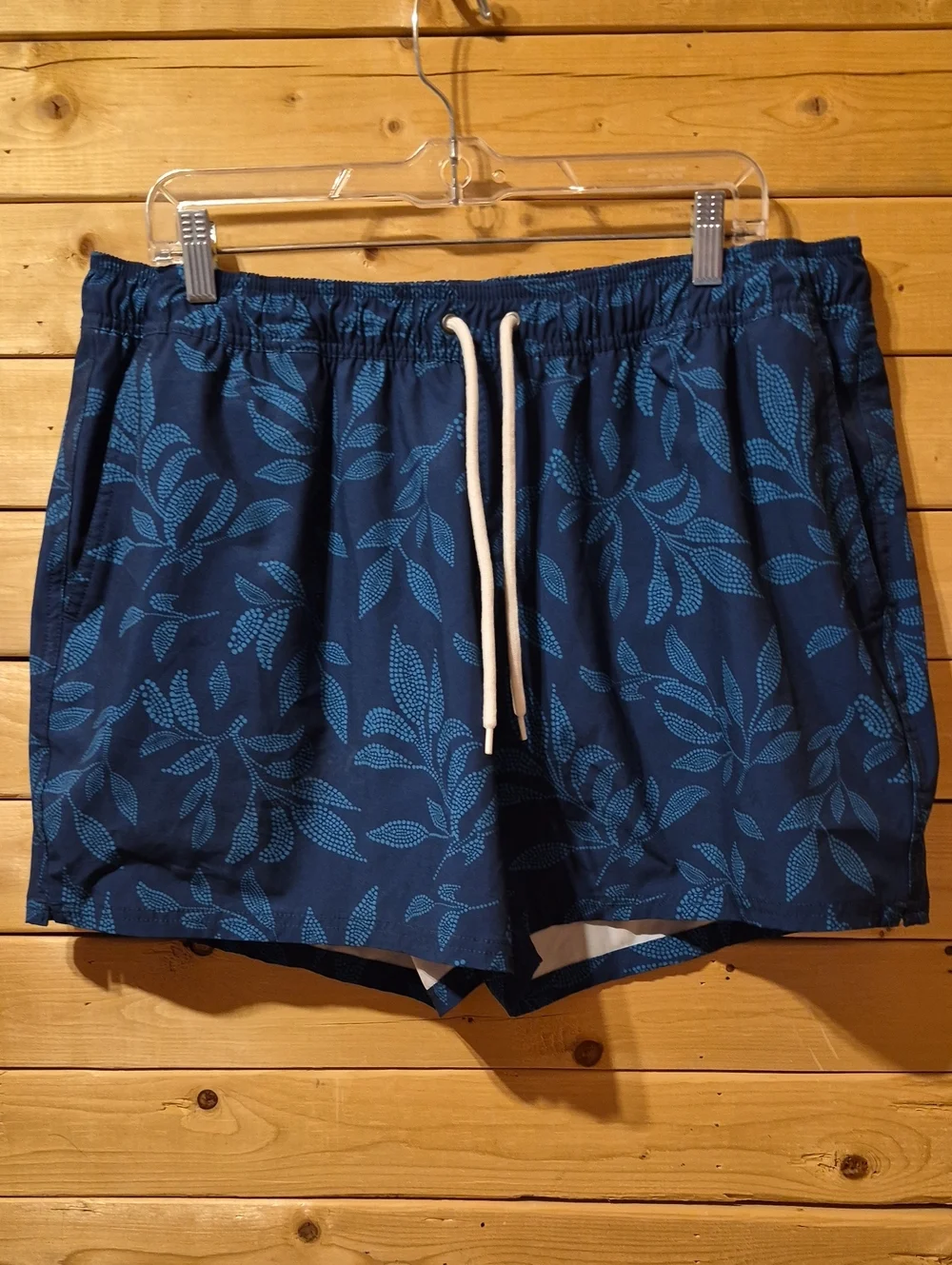 Mens J.Crew Swim Shorts Size XL Inseam 5in